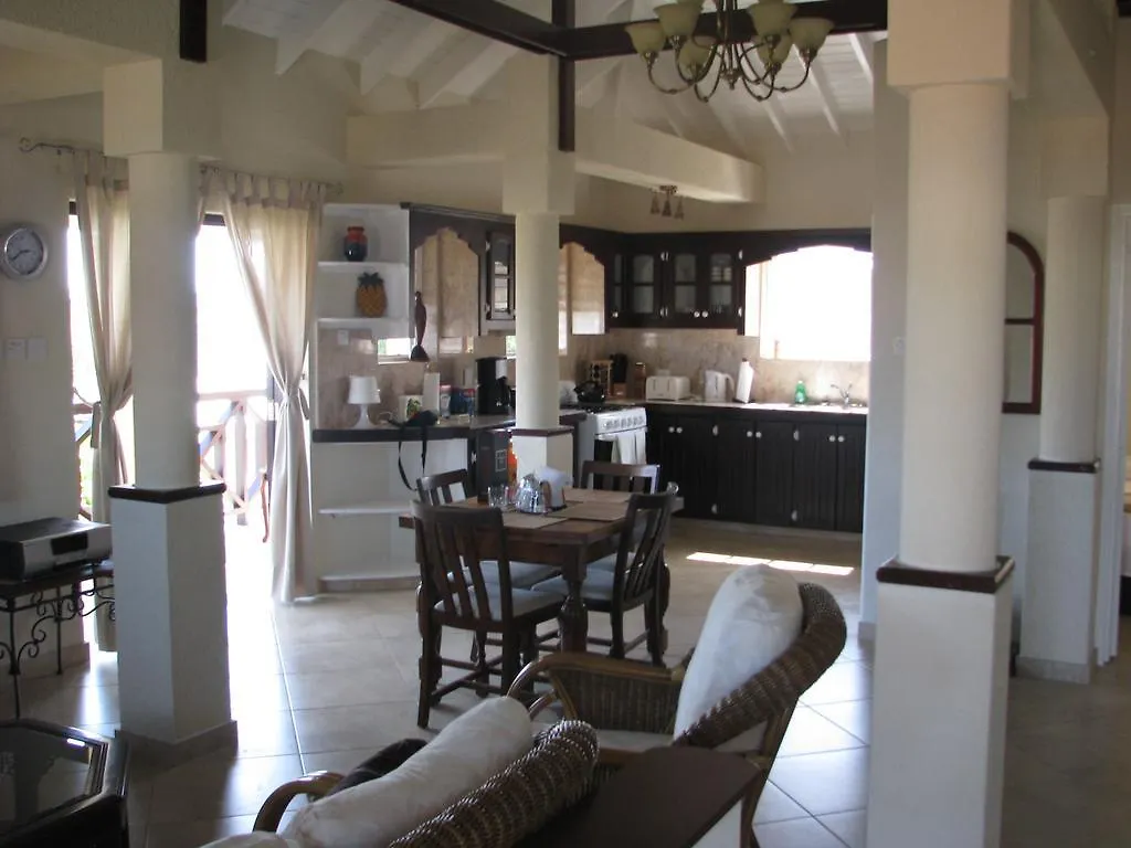 קרייסט צ'רץ' Apartments In Maya'S Bajan Villas